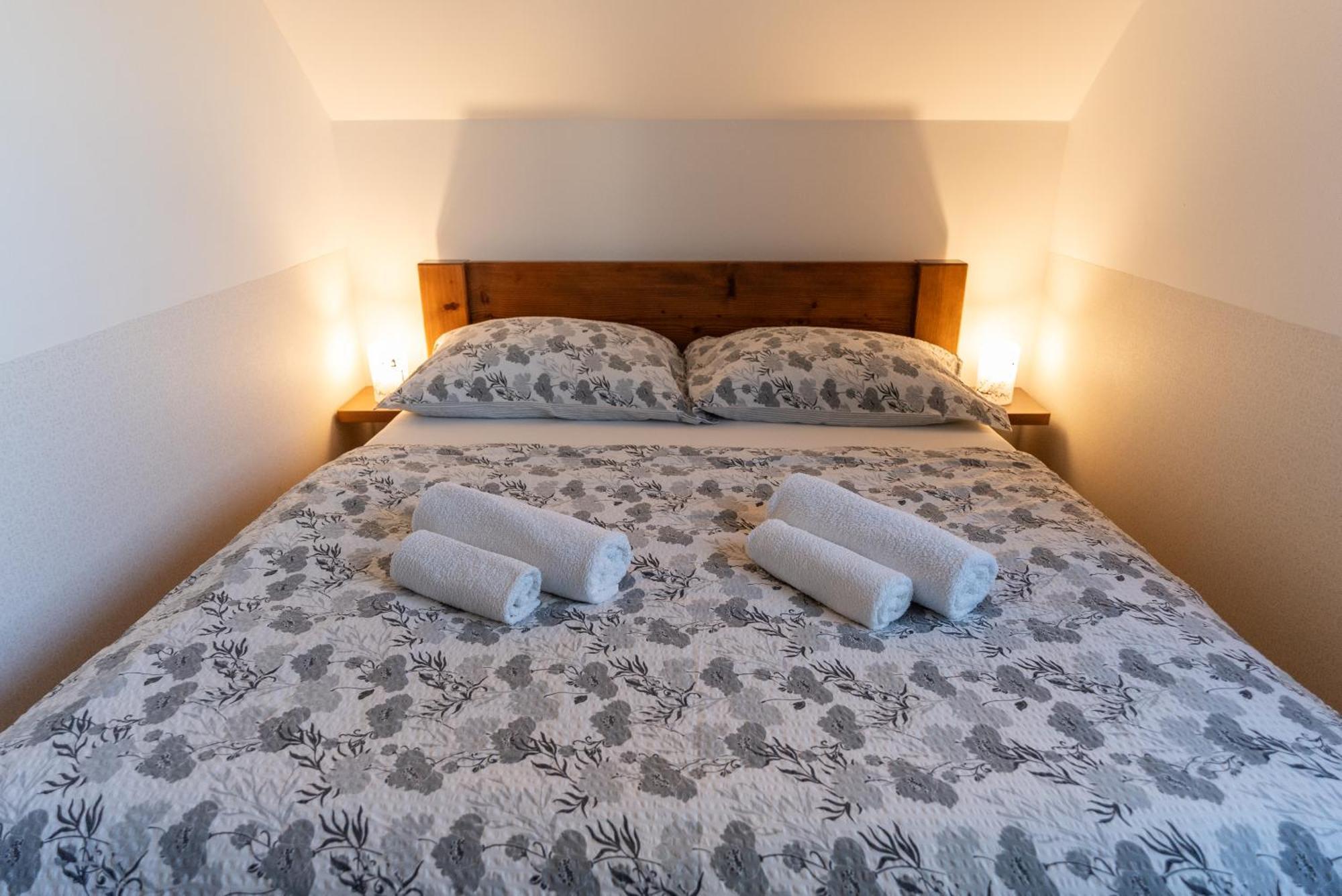 Apartmany Kohoutek A Slepicka V Novohradskych Horach โนเว ฮราดี ภายนอก รูปภาพ