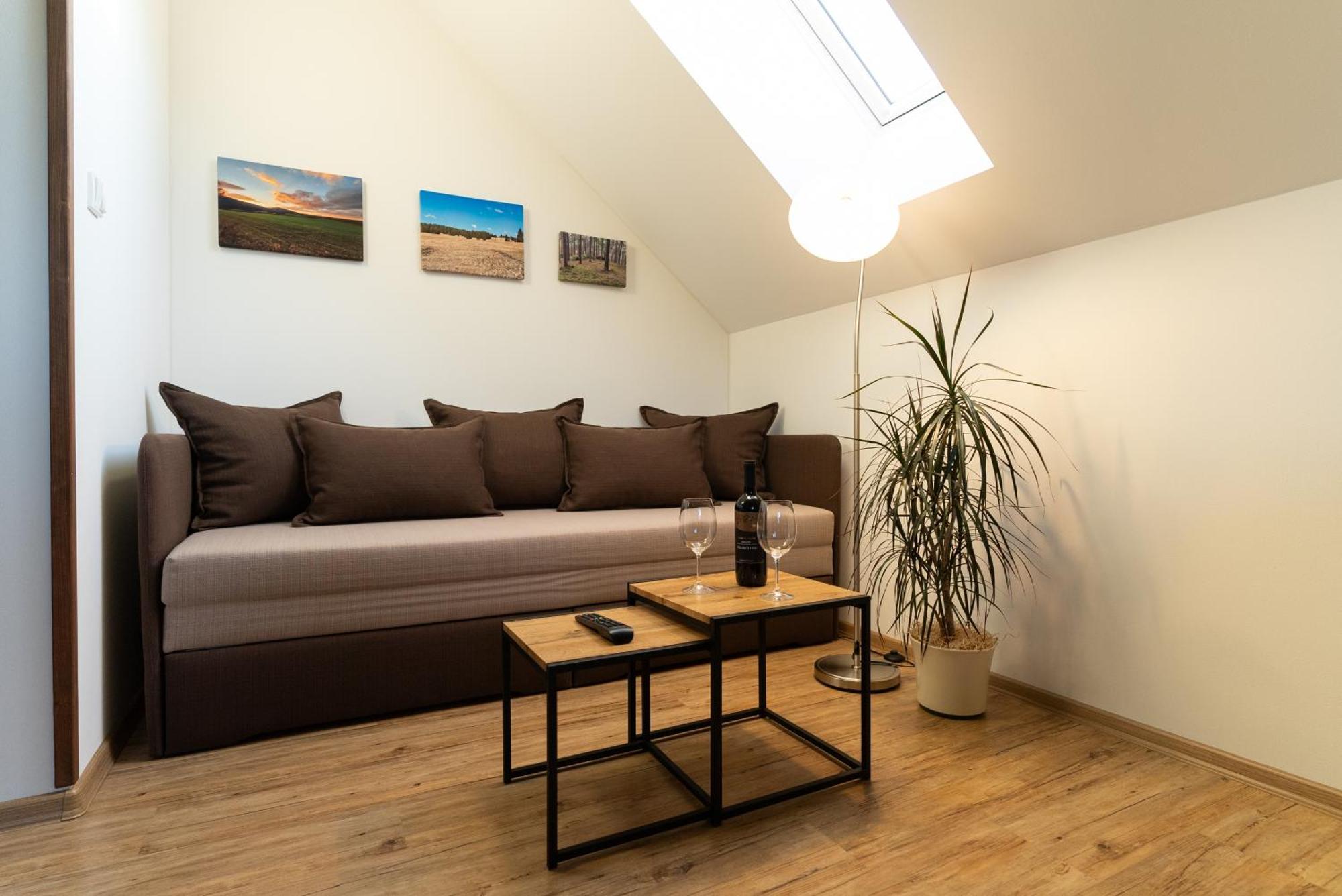 Apartmany Kohoutek A Slepicka V Novohradskych Horach โนเว ฮราดี ภายนอก รูปภาพ